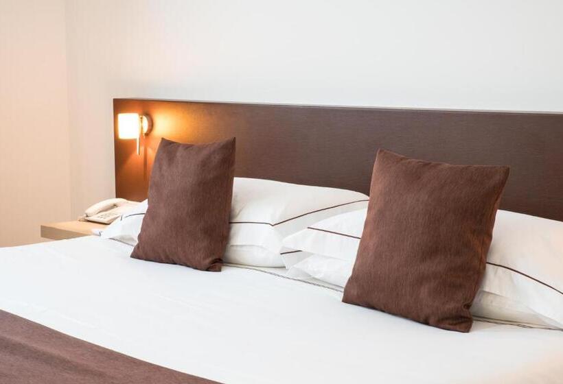 اتاق خانوادگی تودرتو, Airporthotel Verona Congress & Relax