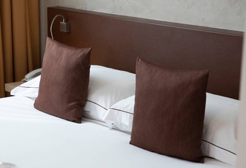 اتاق استاندارد سه نفره, Airporthotel Verona Congress & Relax