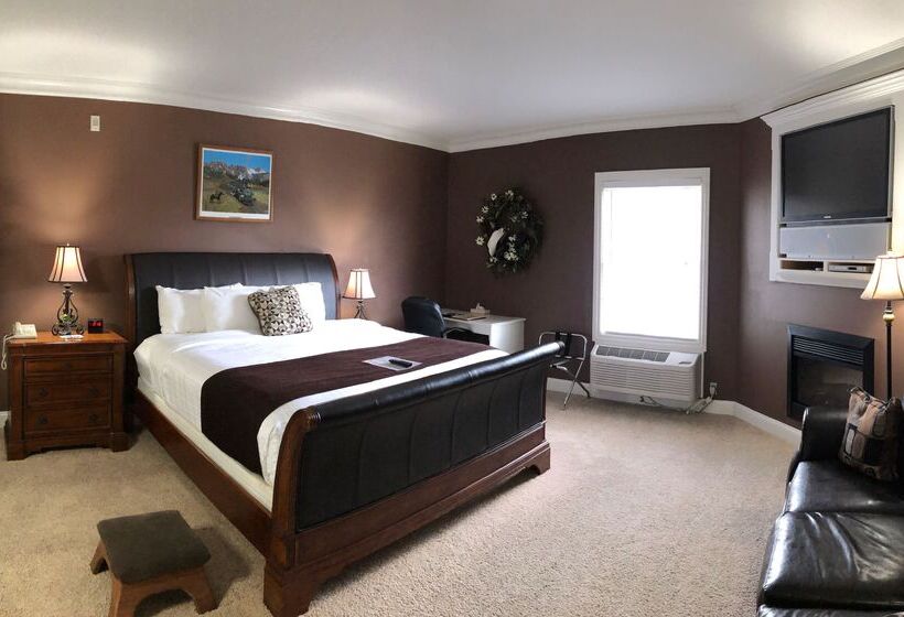 Deluxe Suite, Depot Inn & Suites