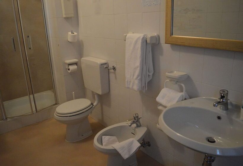 اتاق استاندارد سه نفره, Park Hotel Meublé