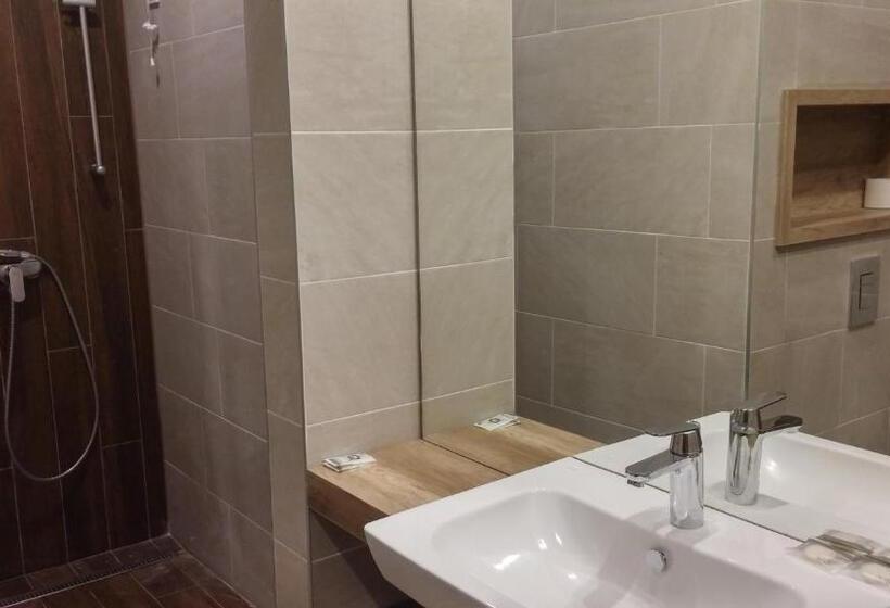 اتاق استاندارد چهار تخته, Villas And Apartments Oaza
