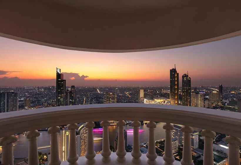 سوئیت کلاب, Tower Club At Lebua