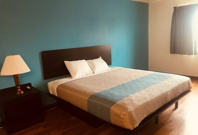 Standard Single Room, Troyinn&suites