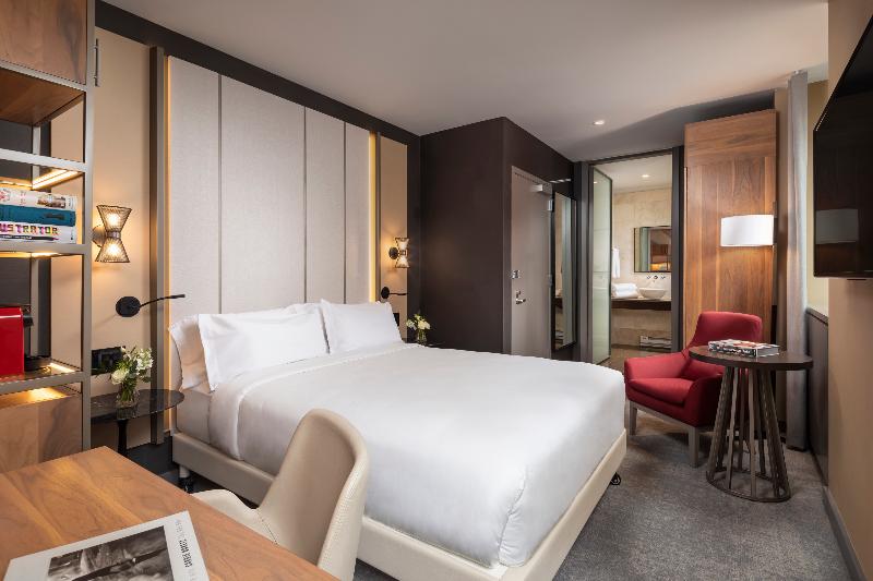 キングサイズベッドのスタンダードルーム, Mainport Hotel Rotterdam, A Hilton Affiliate