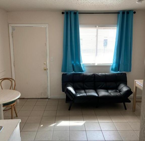 استودیوی استاندارد, Surfside Motel   Seaside Heights