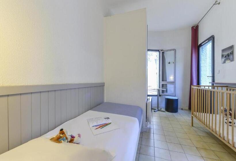 بانگلوی استاندارد, Belambra Clubs La Grande Motte Petite Camargue   Presqu île Du Ponant