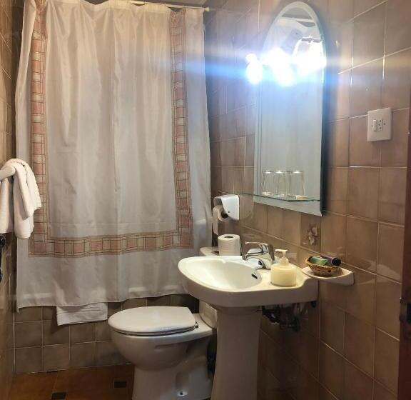 اتاق اکونومی, Hostal Rural Poqueira