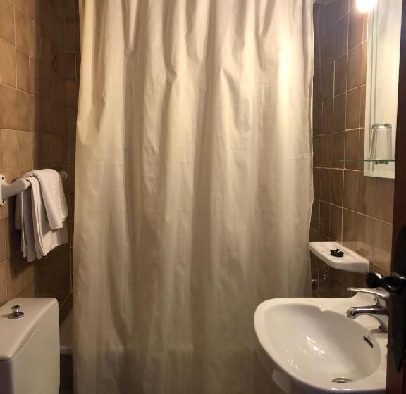 اتاق اکونومی یک تخته, Hostal Rural Poqueira