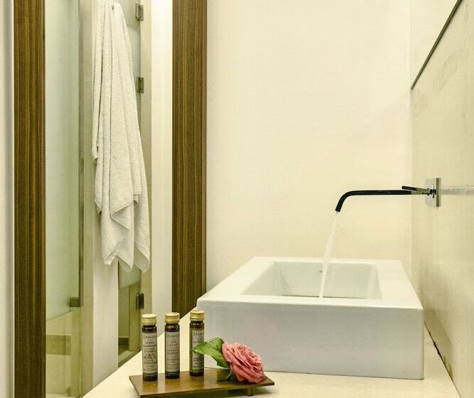اتاق استاندارد, 12 Months Resort & Spa