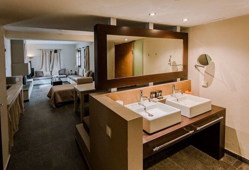 Executive Suite, 12 Months Luxury Resort