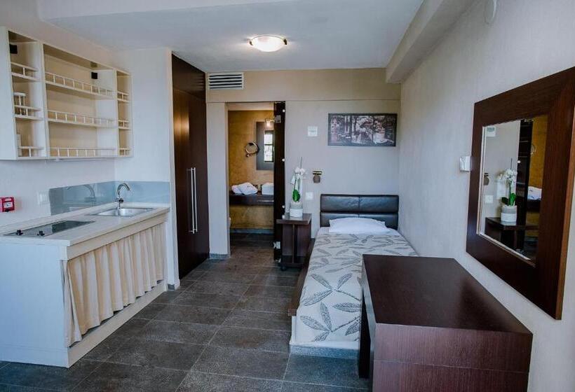 سوییت سوپریور با چشم‌انداز دریا, 12 Months Resort & Spa