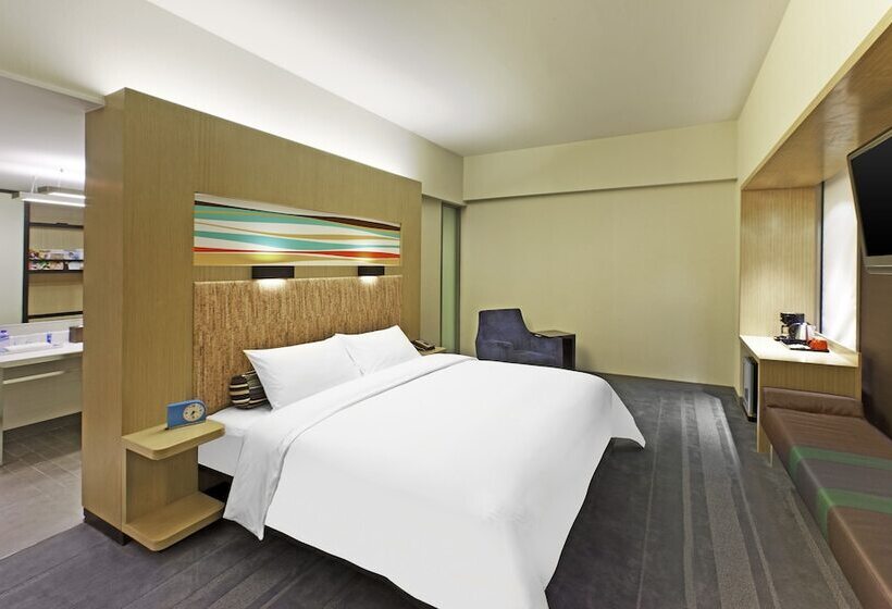 스탠다드 스튜디오 더블 침대, Aloft Nanhai Foshan