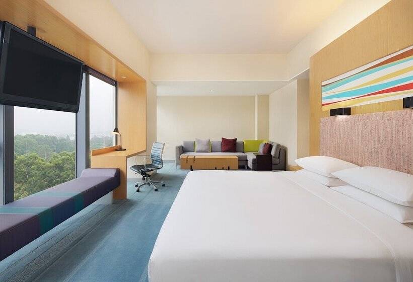 Standard Studio Double Bed, Aloft Nanhai Foshan