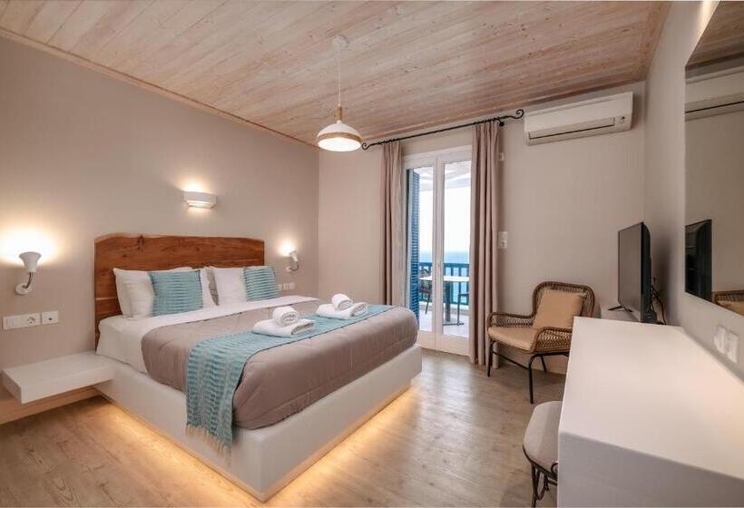 سوییت با چشم‌انداز دریا, Blue Bay Resort Village