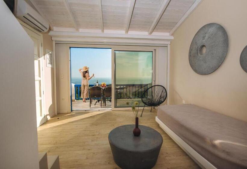 Deluxe Suite Sea View, Blue Bay Resort Village