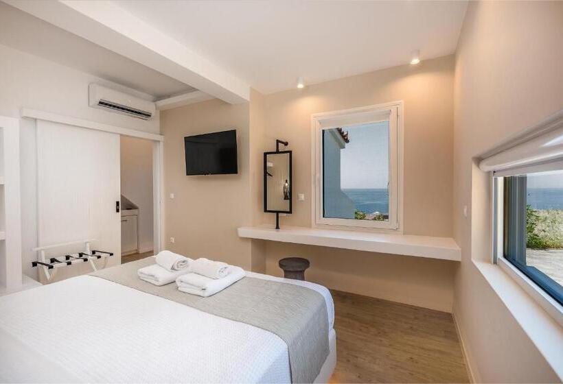 Deluxe Suite Sea View, Blue Bay Resort Village