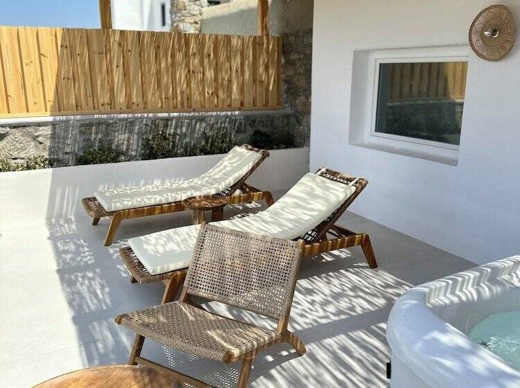 Deluxe Suite Sea View, Ftelia Bay Boutique