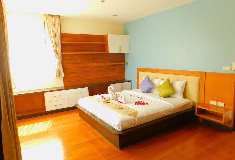 2 Bedroom Family Suite, Grand Hill Residence