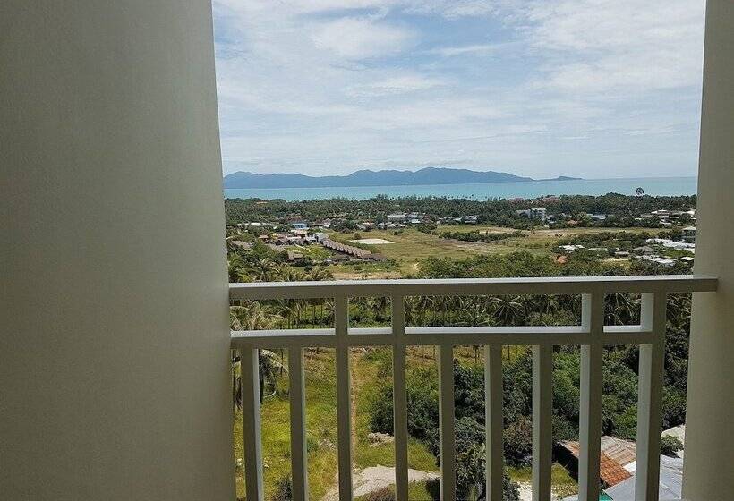 اتاق لوکس با چشم‌انداز دریا, Grand Hill Residence