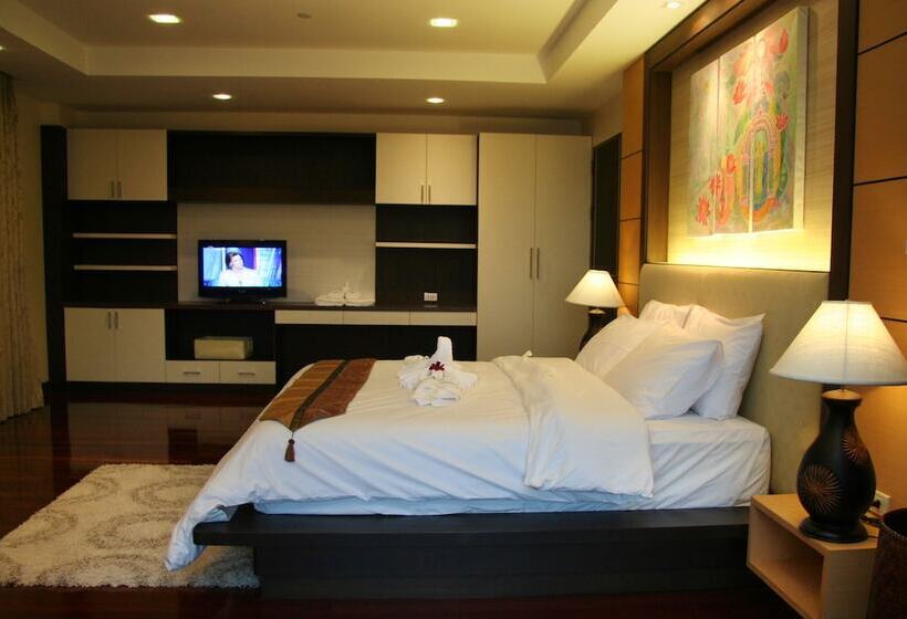 اتاق لوکس با چشم‌انداز دریا, Grand Hill Residence