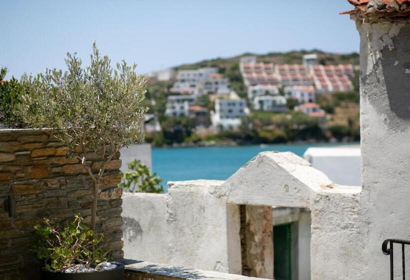 سوییت لوکس, Krinos Suites