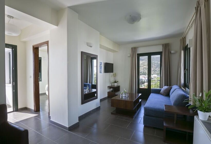 سوییت جونیور با چشم‌انداز دریا, Krinos Suites
