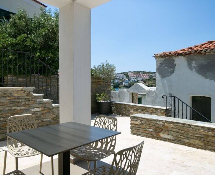 سوییت لوکس, Krinos Suites