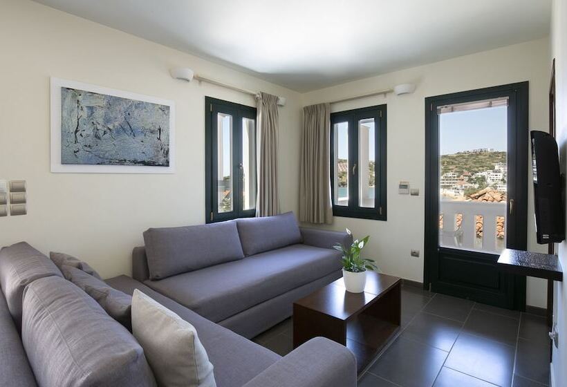 سوییت سوپریور با چشم‌انداز دریا, Krinos Suites