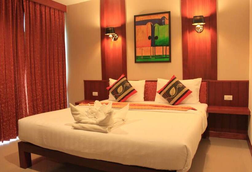 Superior Room, Patong Hemingway S