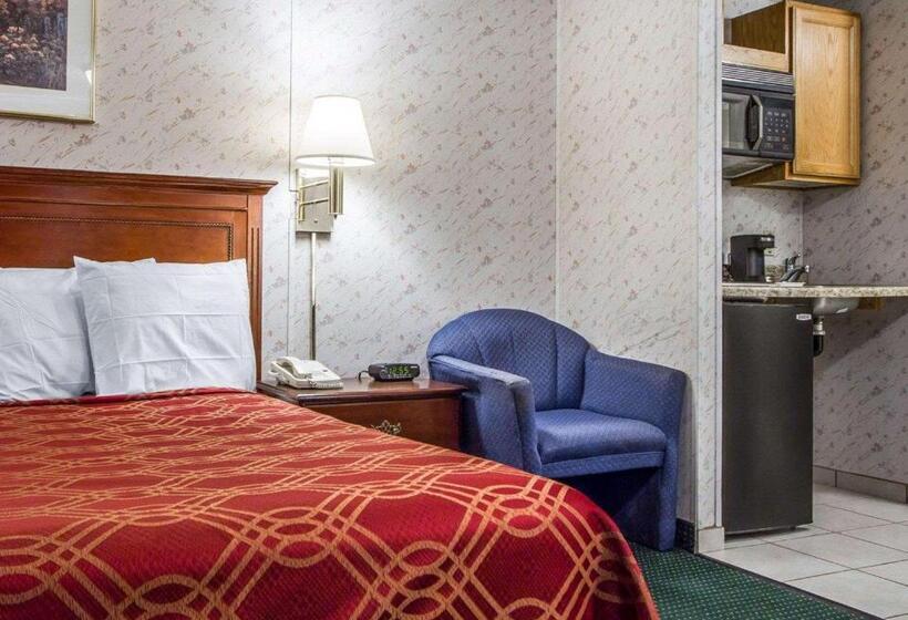 سوییت, Rodeway Inn & Suites Brunswick Near Hwy 1