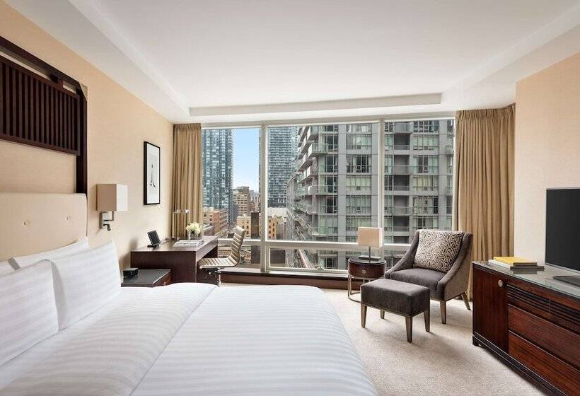 Executive Room, Shangrila Toronto