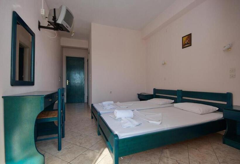 اتاق استاندارد با بالکن, Studios Nelli Alonissos