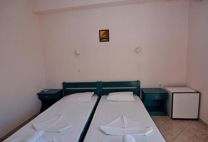 اتاق استاندارد با بالکن, Studios Nelli Alonissos