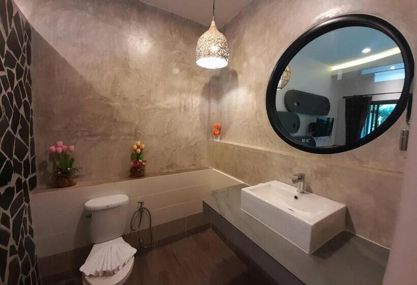 سوئیت با وان آب گرم, Khaolak Yama Resort   Sha Plus