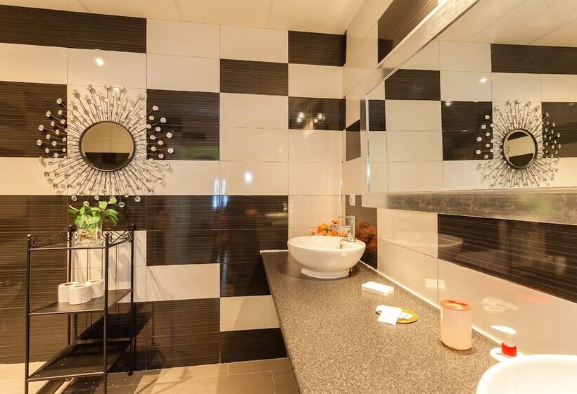 آپارتمان 3 خوابه, Apartamentos Jerez