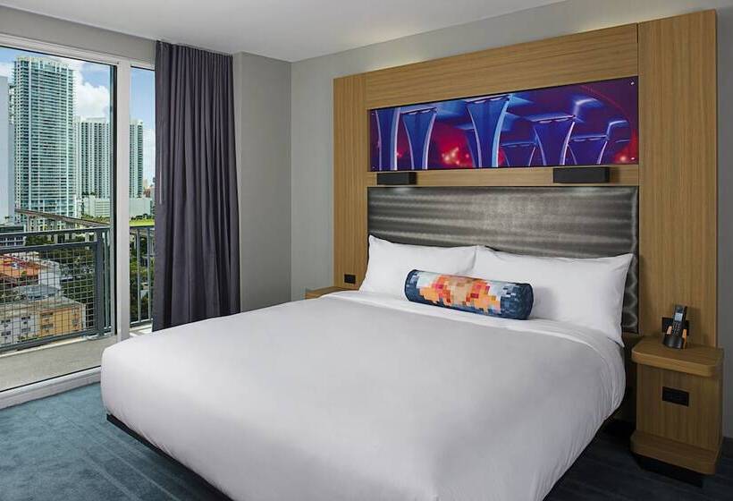Standard Room Double Bed City View, Aloft Miami  Brickell