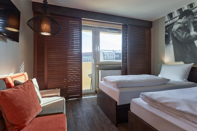 اتاق استاندارد با چشم‌انداز دریا, Auberge Discovery Bay Hong Kong