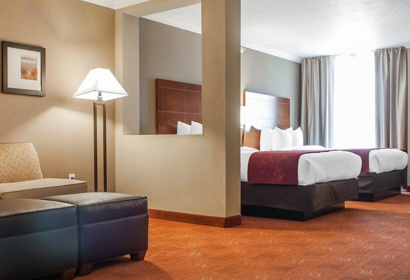 سوییت, Comfort Suites Farmington