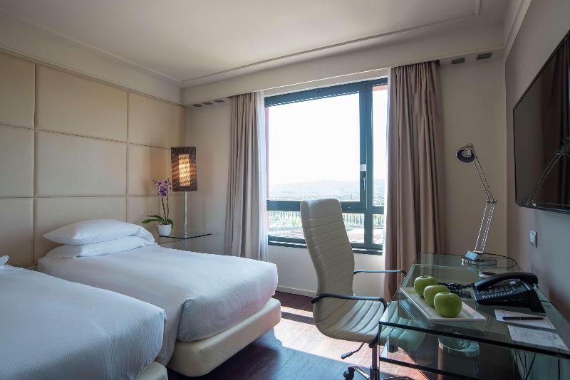 سوییت جونیور, Hilton Garden Inn Victoria