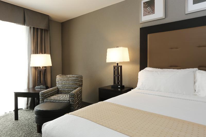 اتاق استاندارد, Holiday Inn And Suites East Peoria