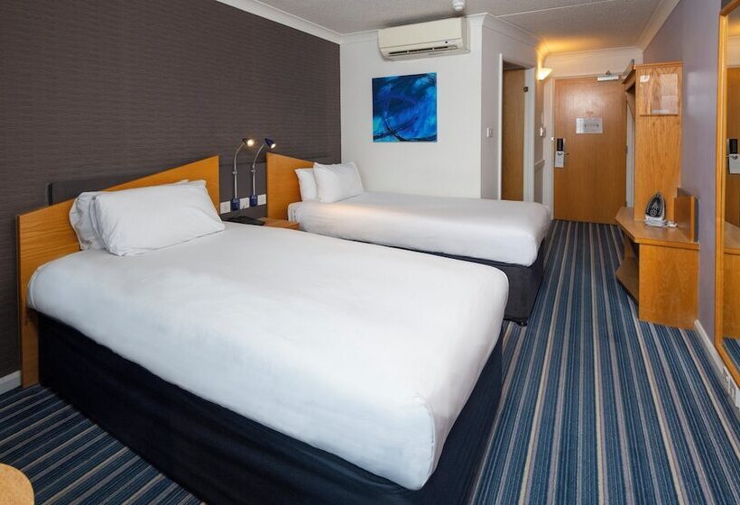 اتاق استاندارد, Holiday Inn Express Birminghamsnow Hill