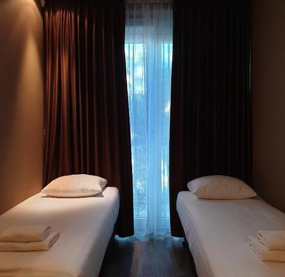 اتاق استاندارد چهار تخته, Mosaic City Centre