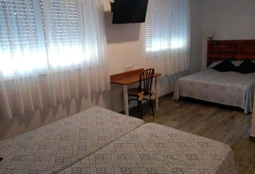 اتاق استاندارد چهار تخته, Nou Casablanca