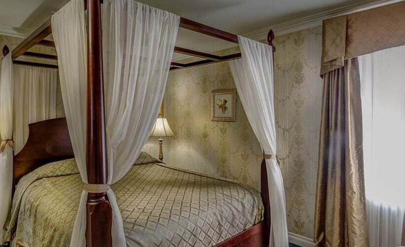 Suite 2 Camere da Letto, Red Coach Inn