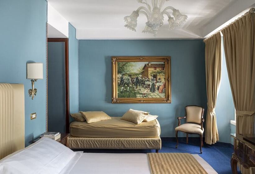 Standard Triple Room, Scalinata Di Spagna