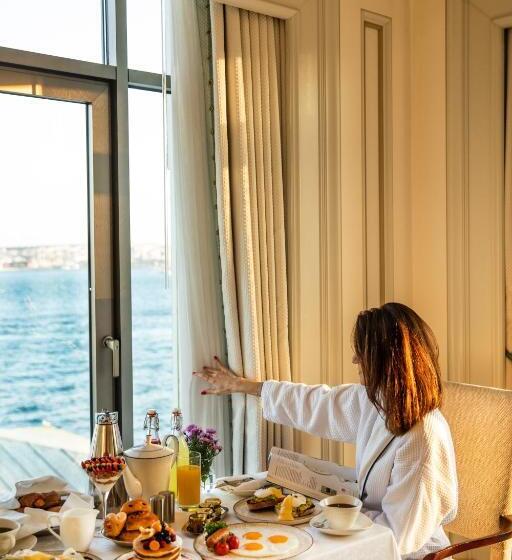 Premium room with view, Shangrila Bosphorus, Istanbul