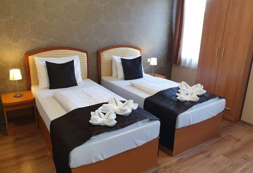 اتاق استاندارد, Six Inn Hotel Budapest