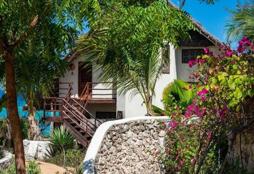 سوییت لوکس, Sunshine Marine Lodge