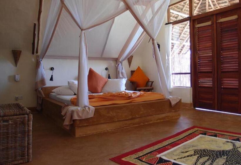 سوییت با چشم‌انداز دریا, Sunshine Marine Lodge