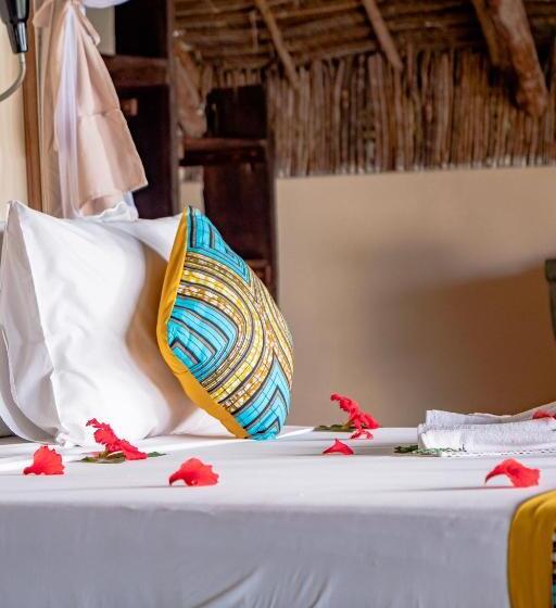 سوییت, Sunshine Marine Lodge